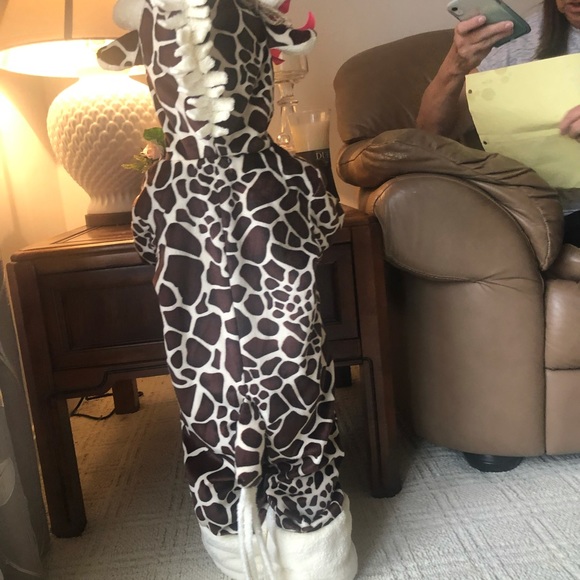 Adorable 18mo-2T kids giraffe costume - Picture 7 of 7